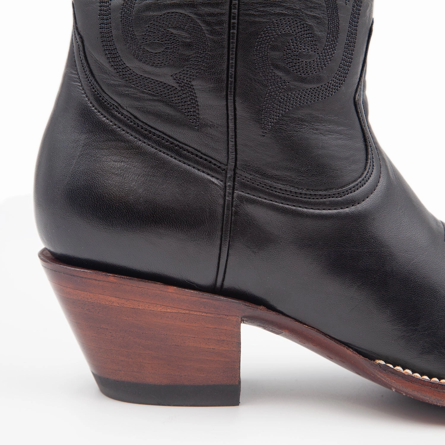 A Boot With No Name Disney Hunter Rain Boots