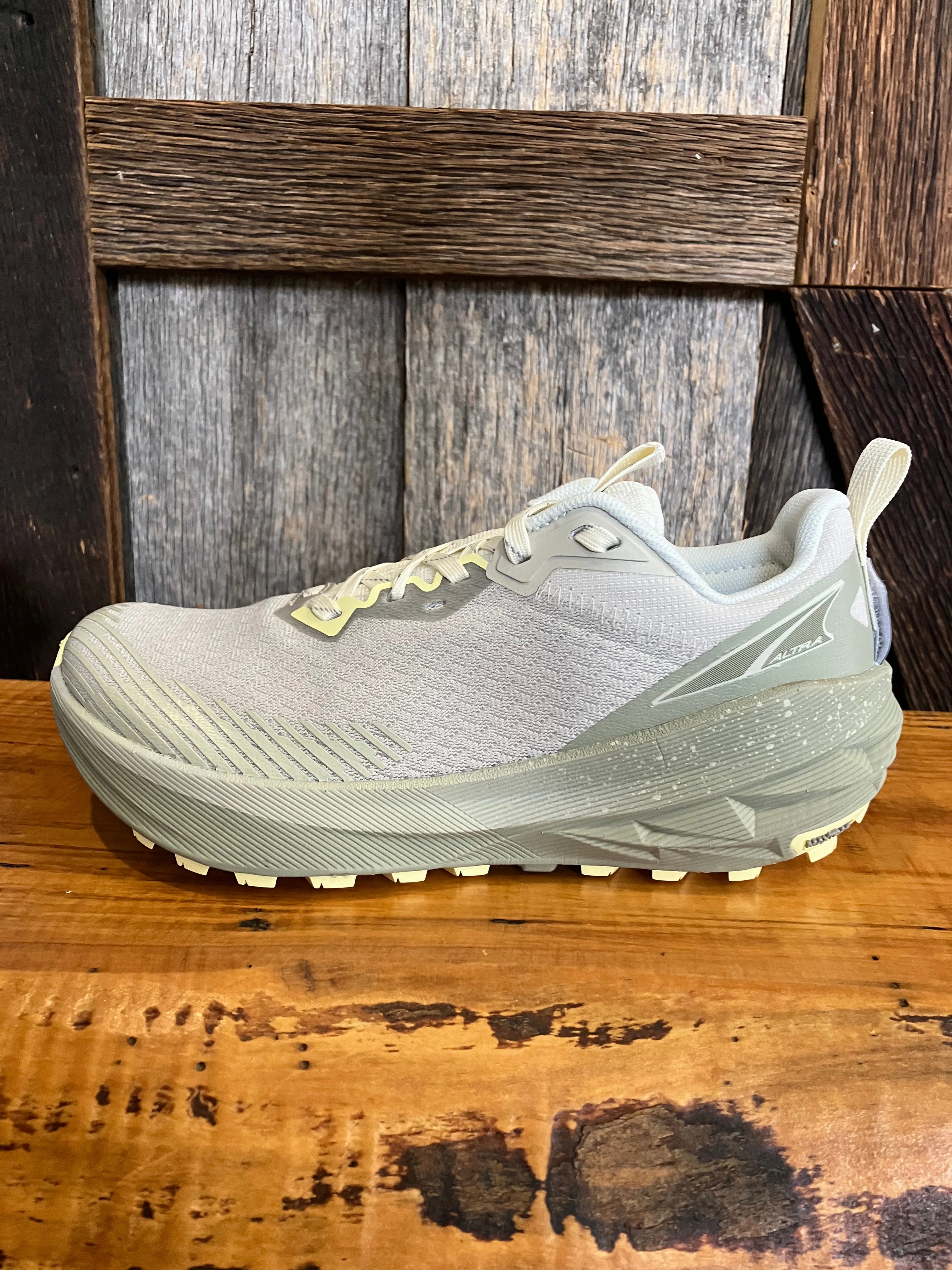 Hiking Boots Or Trail Shoes For Backpacking W Altra Experience Wild 2