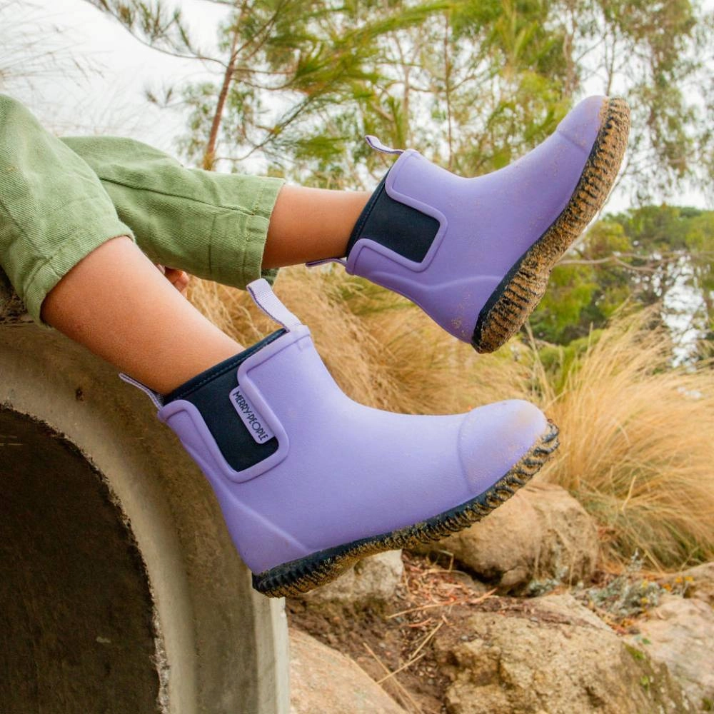 Short Rain Boots Bobbi Kids Wellington Boot // Lavender & Navy