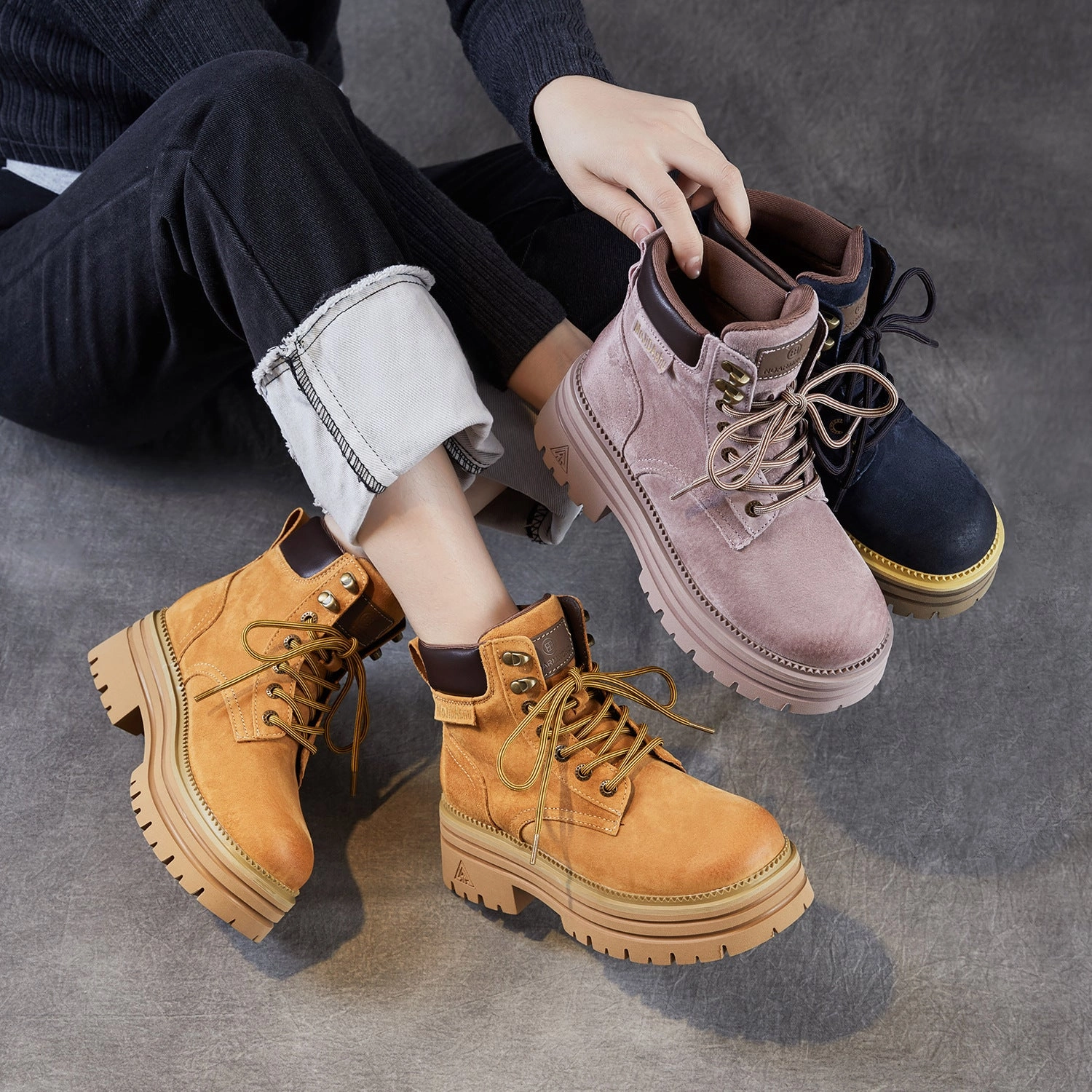 Women's Cowhide Fashion Ankle Motorcycle Boots Stretch Heel Ankle Boots