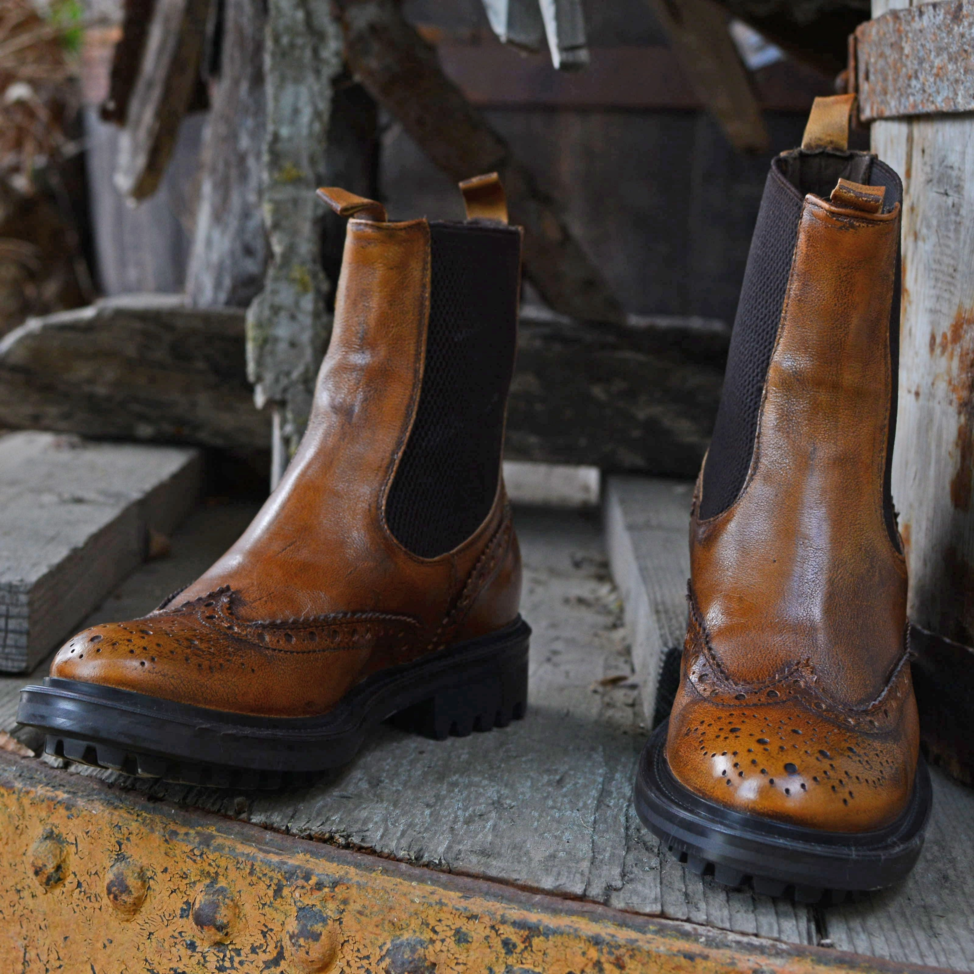 BRIDGE L03 - Davis CORTEX Leather Fringe Ankle Boots