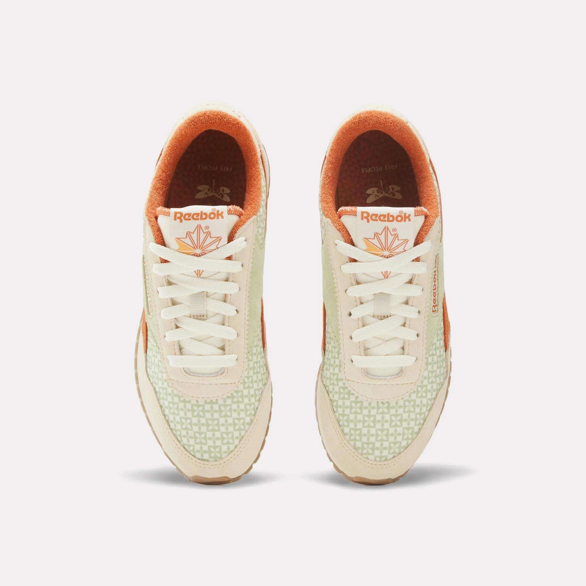 Women's Classic AZ Shoes Running Shoes In Gym