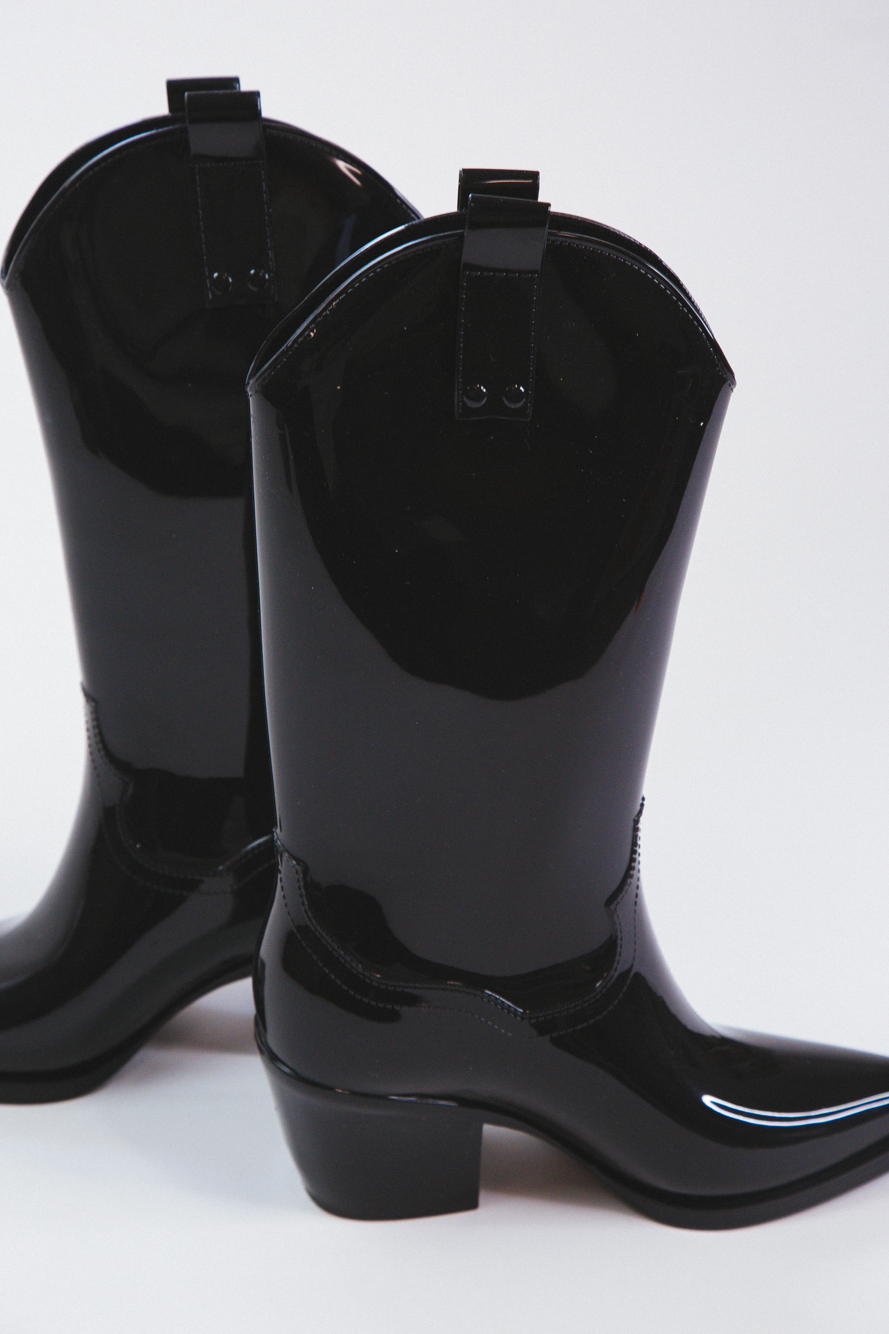 Annie Western Rain Boot, Black | Beach by Matisse Tretorn Chelsea Rain Boots