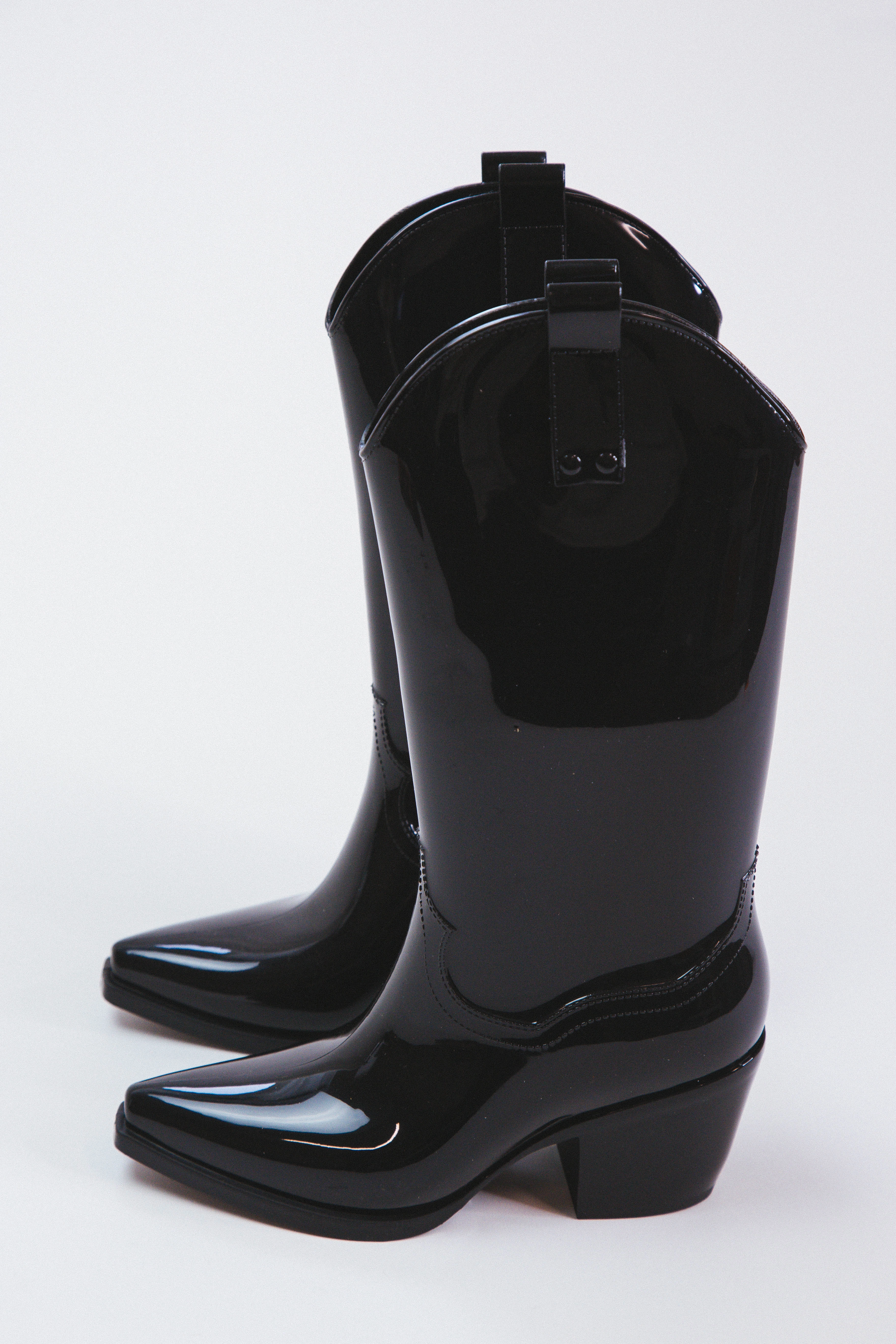 Annie Western Rain Boot, Black | Beach by Matisse Crocs Shorty Rain Boots