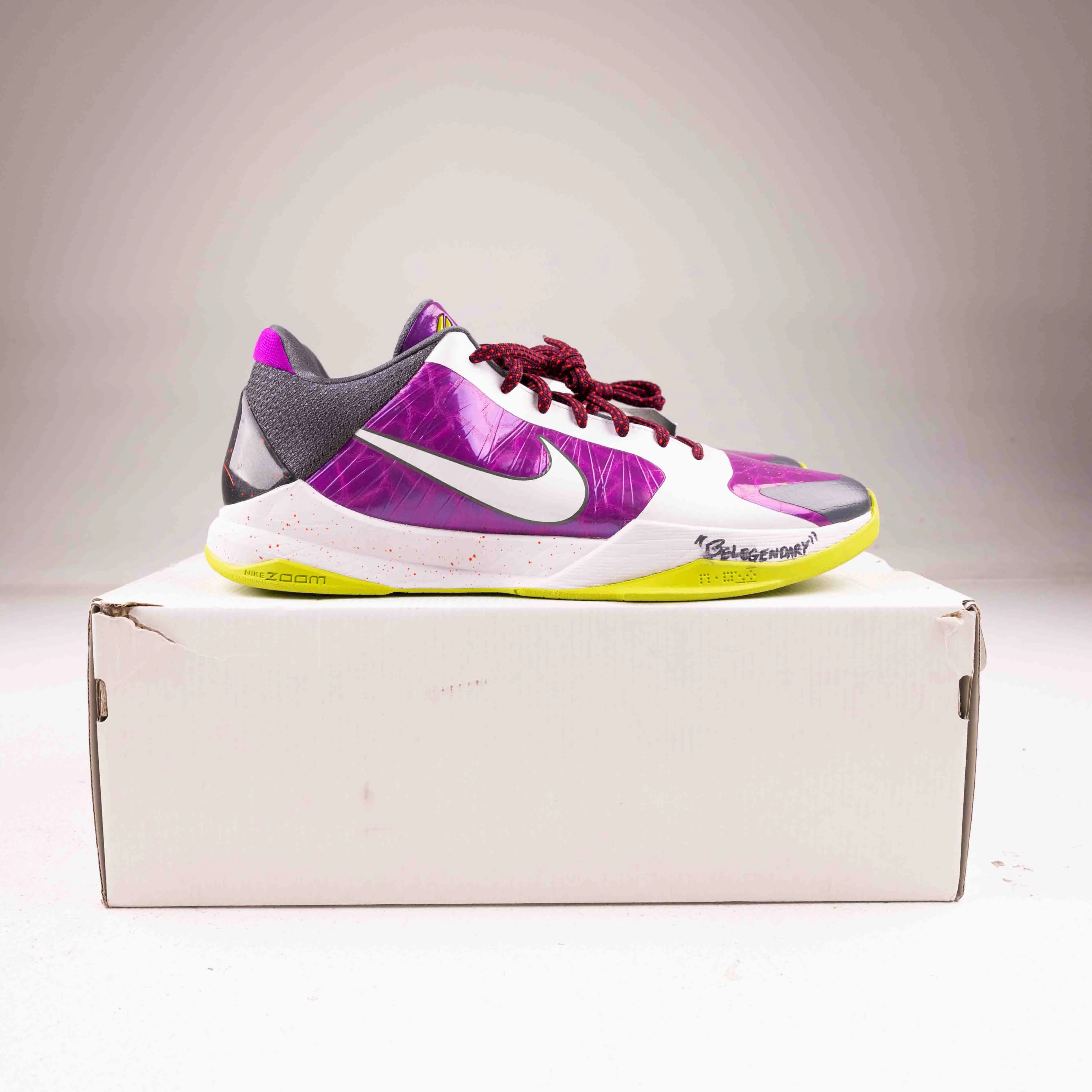 PROMO SAMPLE Kobe 5 Chaos (Game Worn) Devin Booker Skateboarding Nike Sb Shoes