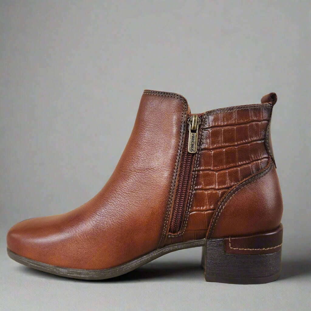 Wide Boots PIKOLINOS Malaga W6W-8968C1