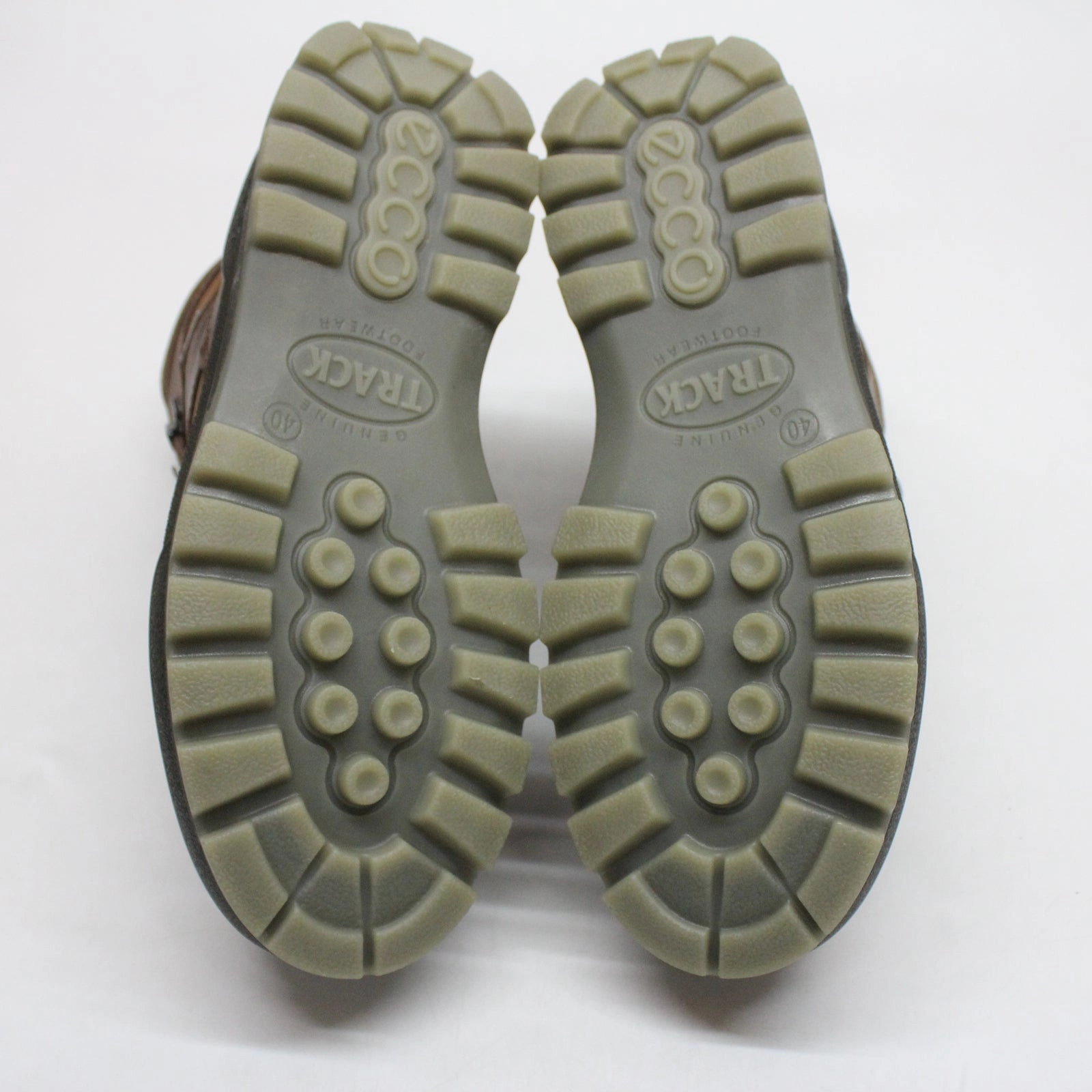 Ecco Track 25 831704 Leather Men's Bison Ankle Boots - UK 6.5-7 - US 6-6.5 Men - EU 40 Ankle Boots On Jeans