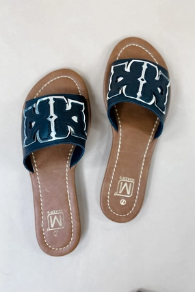 Freewaters Sandals Give Me More- BLACK & Silver Thick Strap Sandal