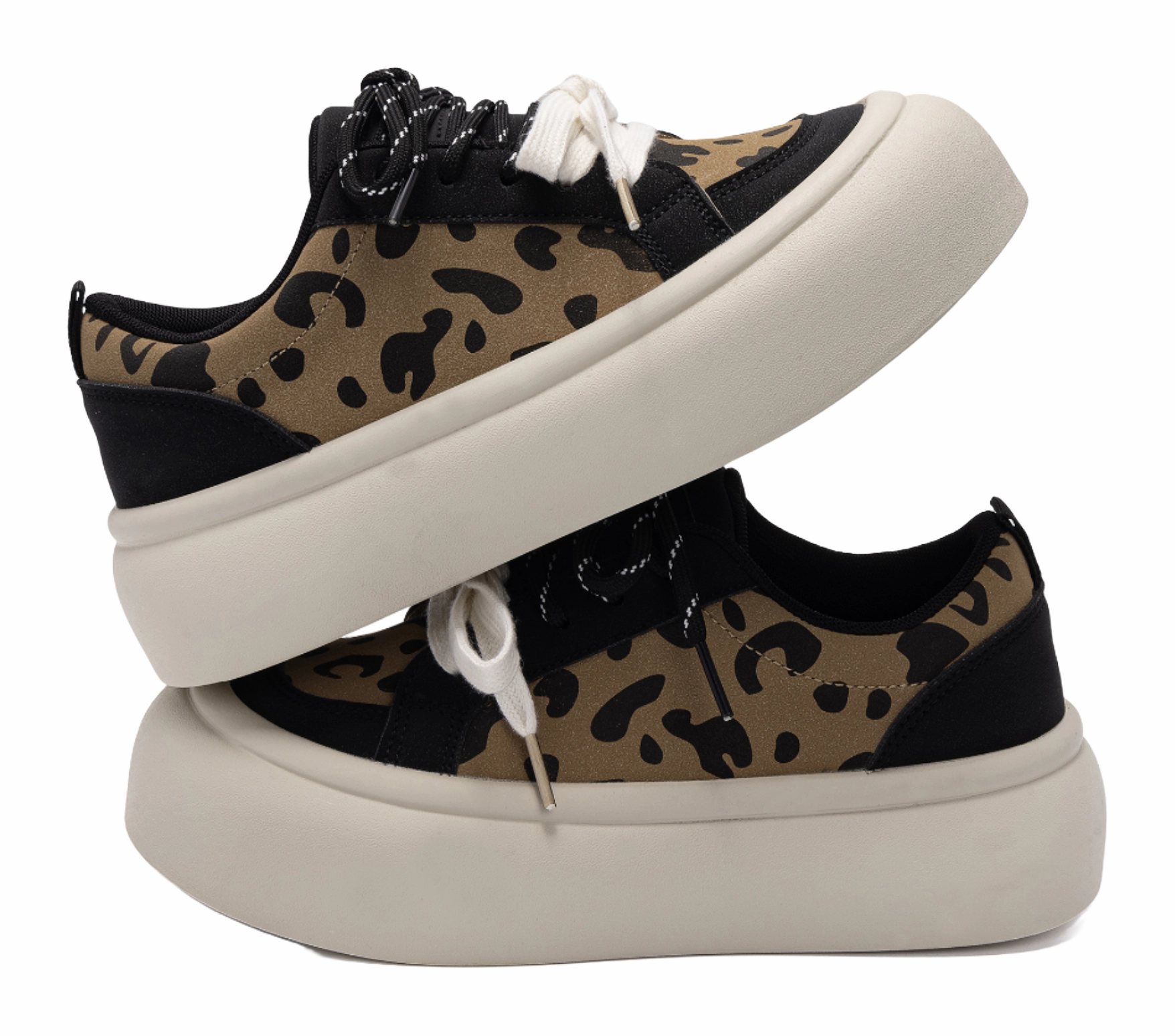 Hiking Shoes Or Boots HUANQIU Height Increasing Slip Resistant Low top Skateboard Shoes Women's Beige Black