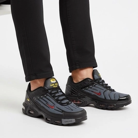 M0251 side tick Best Hiking Shoes For Glacier National Park