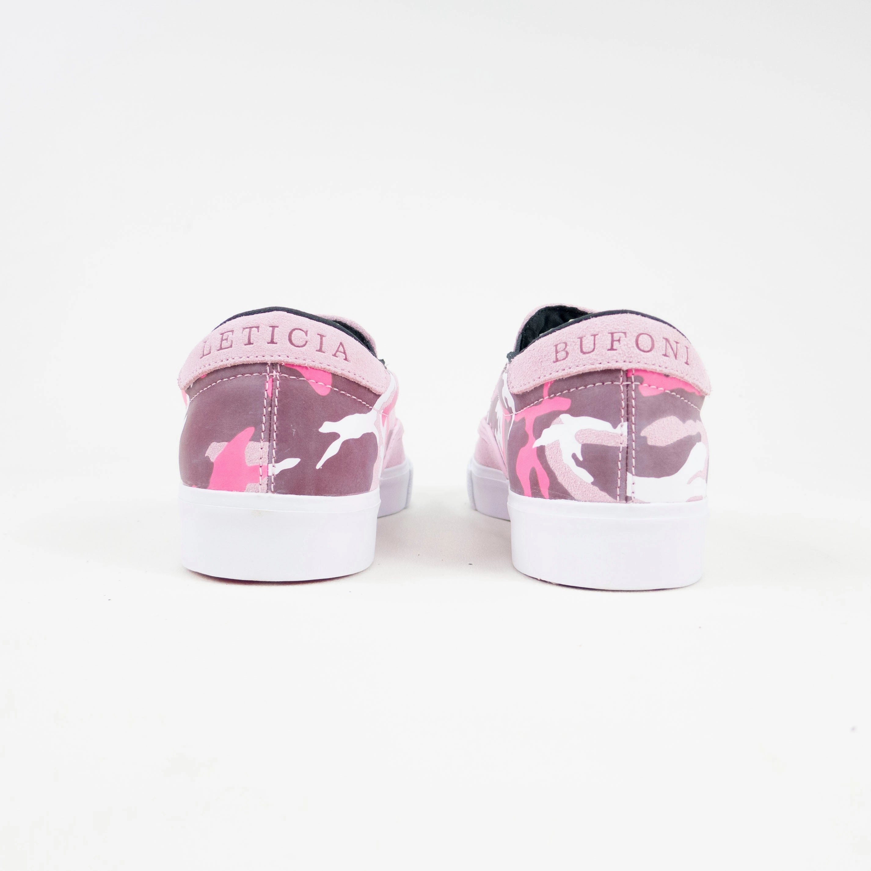 Nike Hurricane Shoes Nike SB x Leticia Bufoni Zoom Verona Slip On Shoes - Prism Pink/Team Red-Pinksicle-White