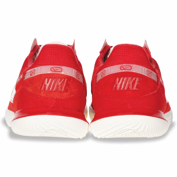 Nike Streetgato Indoor Soccer Shoes (University Red/White) Nike Basketball Hyperdunk Shoes