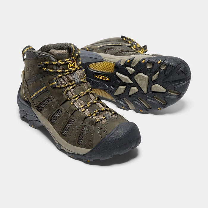 1008904 Keen Men's Voyageur Mid Raven/Tawny Olive Good Beginner Hiking Shoes