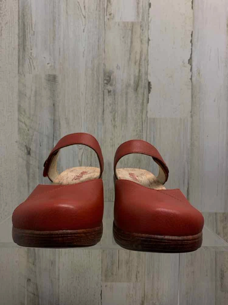 PRE-OWNED RUST Size 10.5/11 Shoes/ALEGRIA RUST MARY JANE CLOGS Maria Clogs