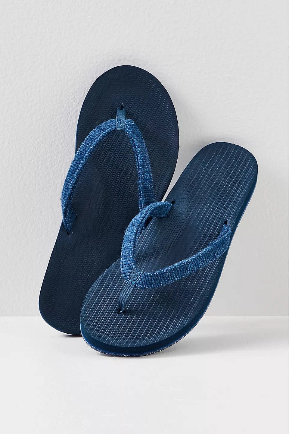 Flip Flops Sandals Difference INDIGO/SHORE | RECYCLED PABLE STRAPS - Indosole