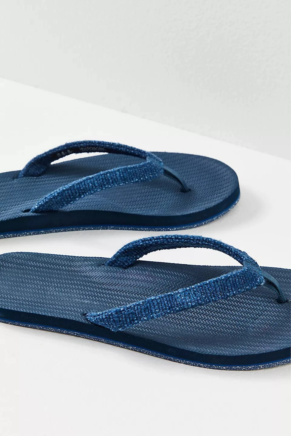 INDIGO/SHORE | RECYCLED PABLE STRAPS - Indosole Flip Flops Gold