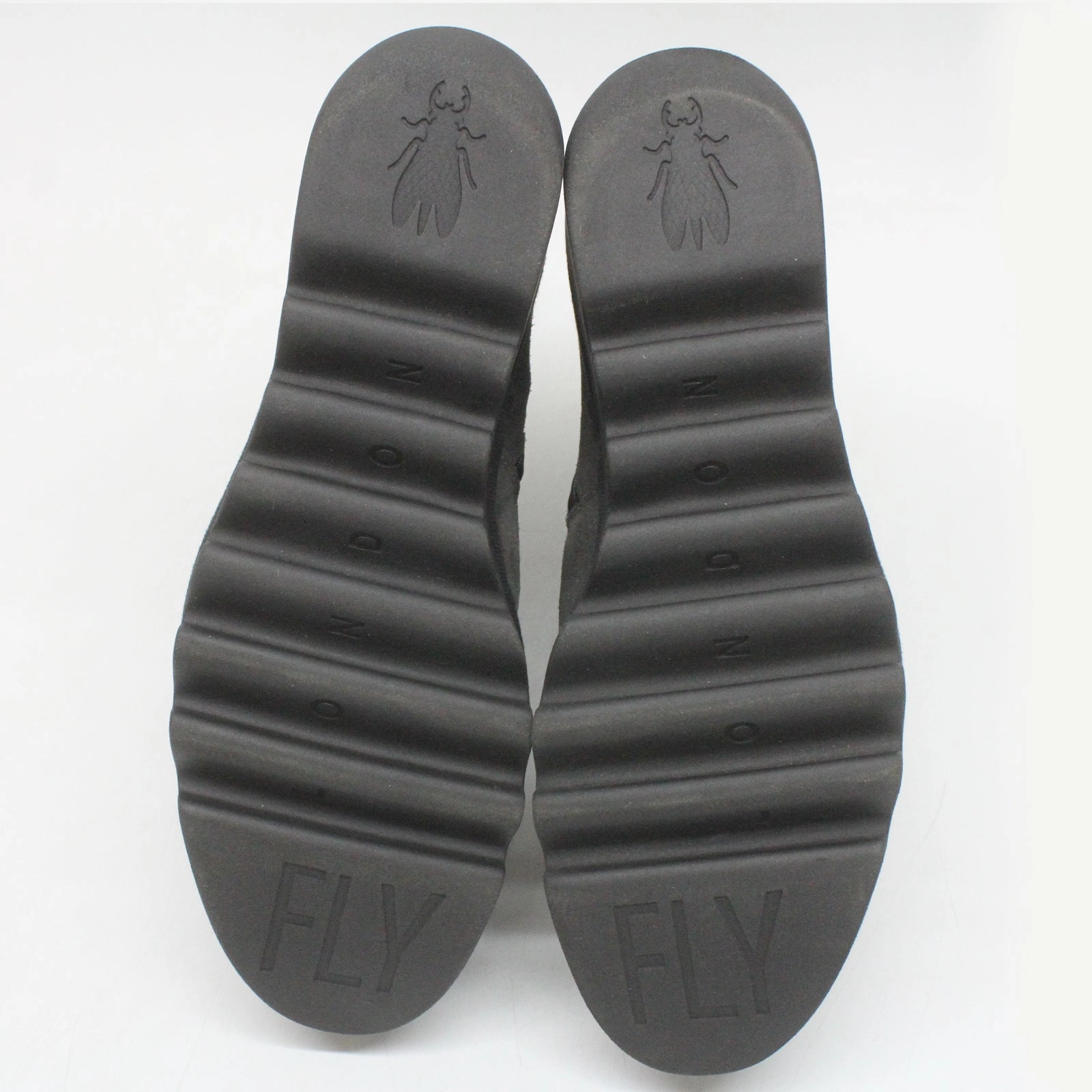 Cutout Studded Leather Ankle Boots Fly London BAAN538FLY Oil Suede Women's Ankle Boots - UK 7 - US 9-9.5 Women - EU 40