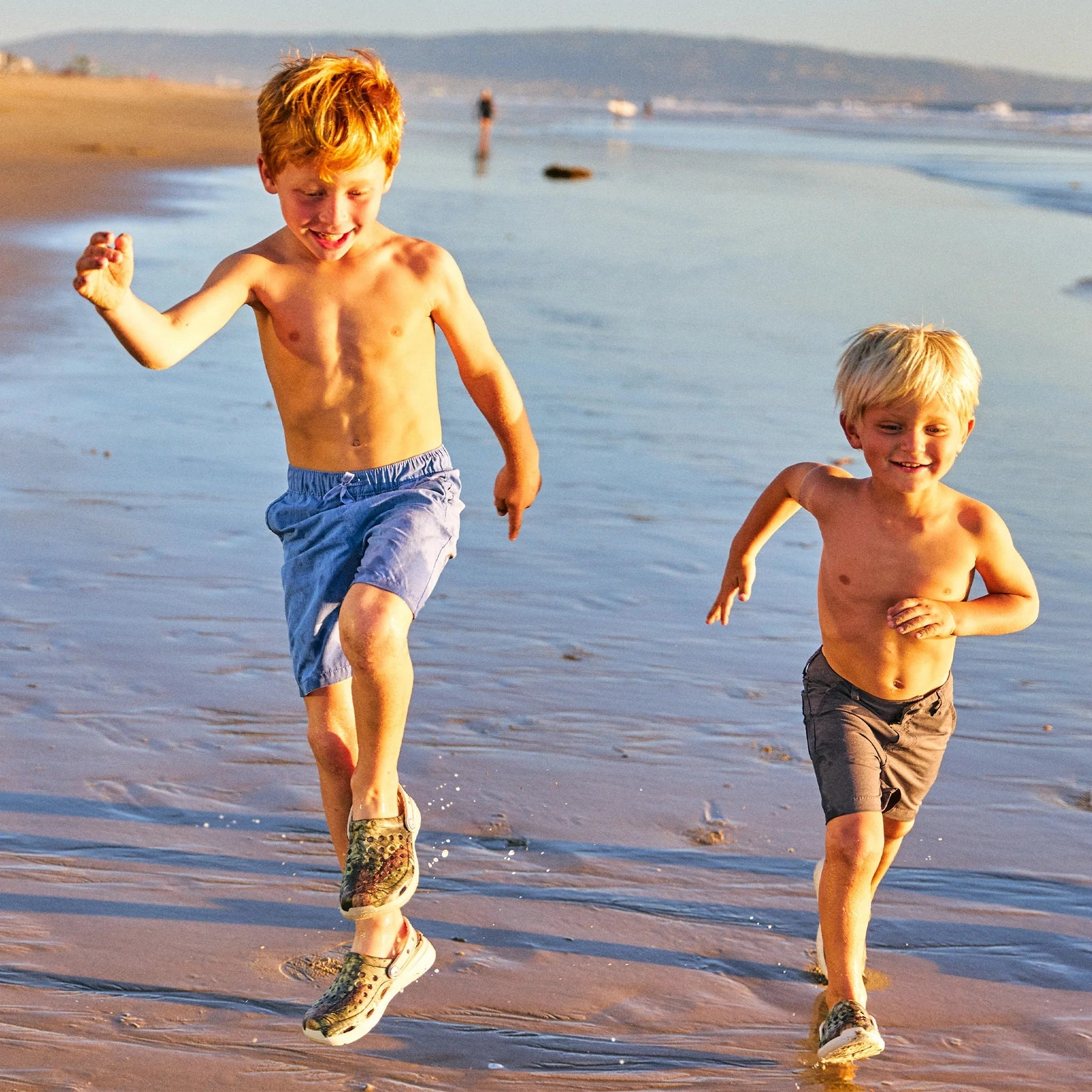 Bedrock Clogs Joybees Boys Active Clog - Mossy Oak Graphic