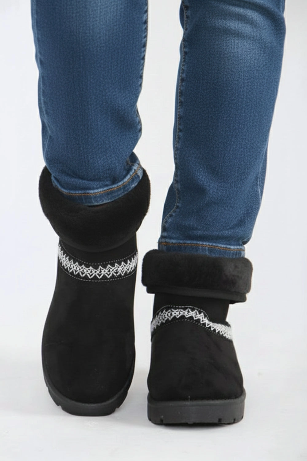 BLACK FOLD OVER EMBROIDED AZTEC DETAIL FULLY FUR LINED BOOT Danner Bull Run Boots