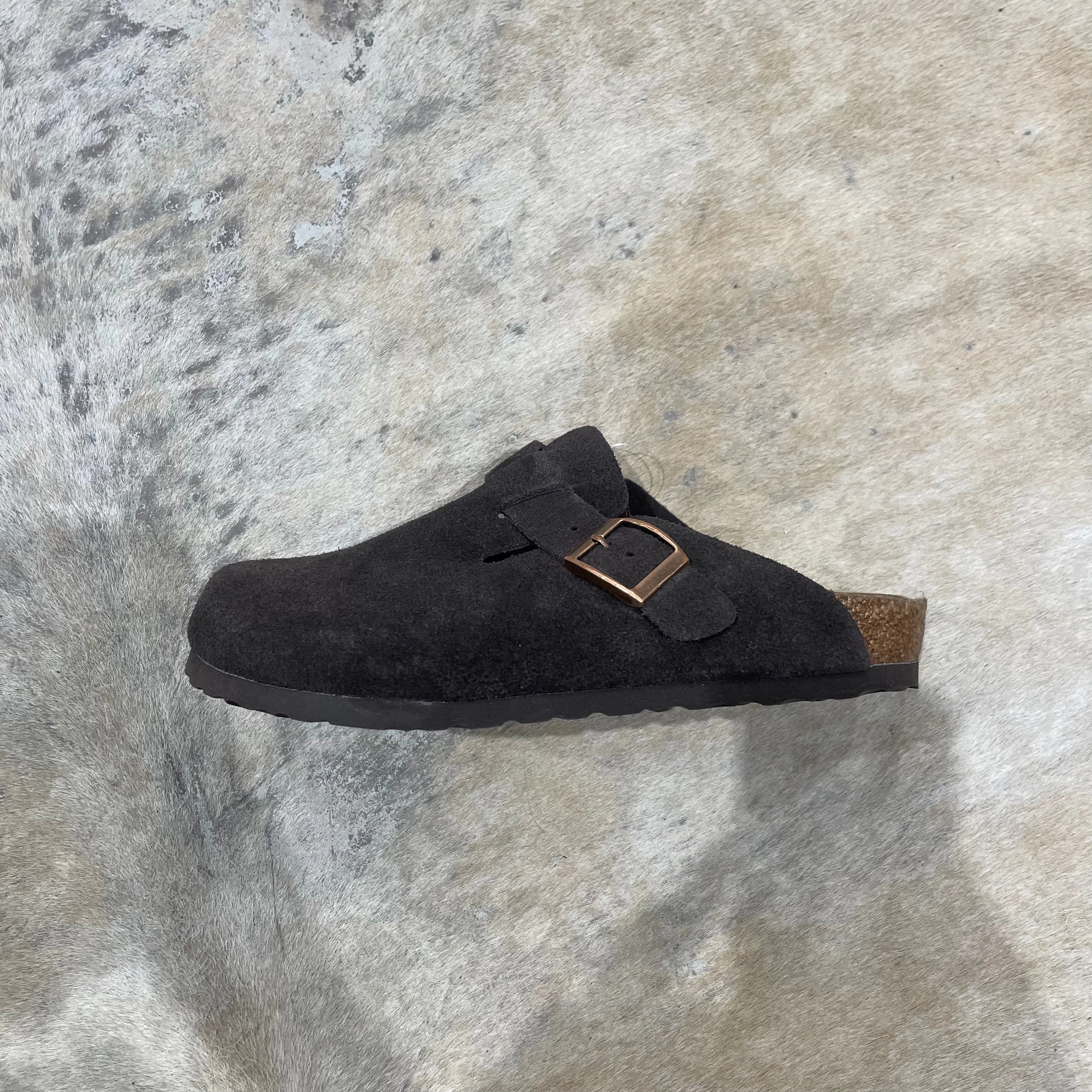 Born Boc Clogs Tyra - Suede Brown