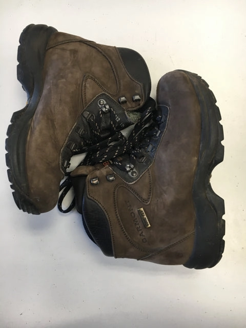 Used Garmont Brown Womens 7 Hiking Boots Rock Hiking Boots