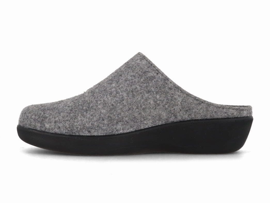Most Comfortable Slip On Clogs Berkemann BERKOFLEX Women Velcro Clogs 'Teresa', light gray