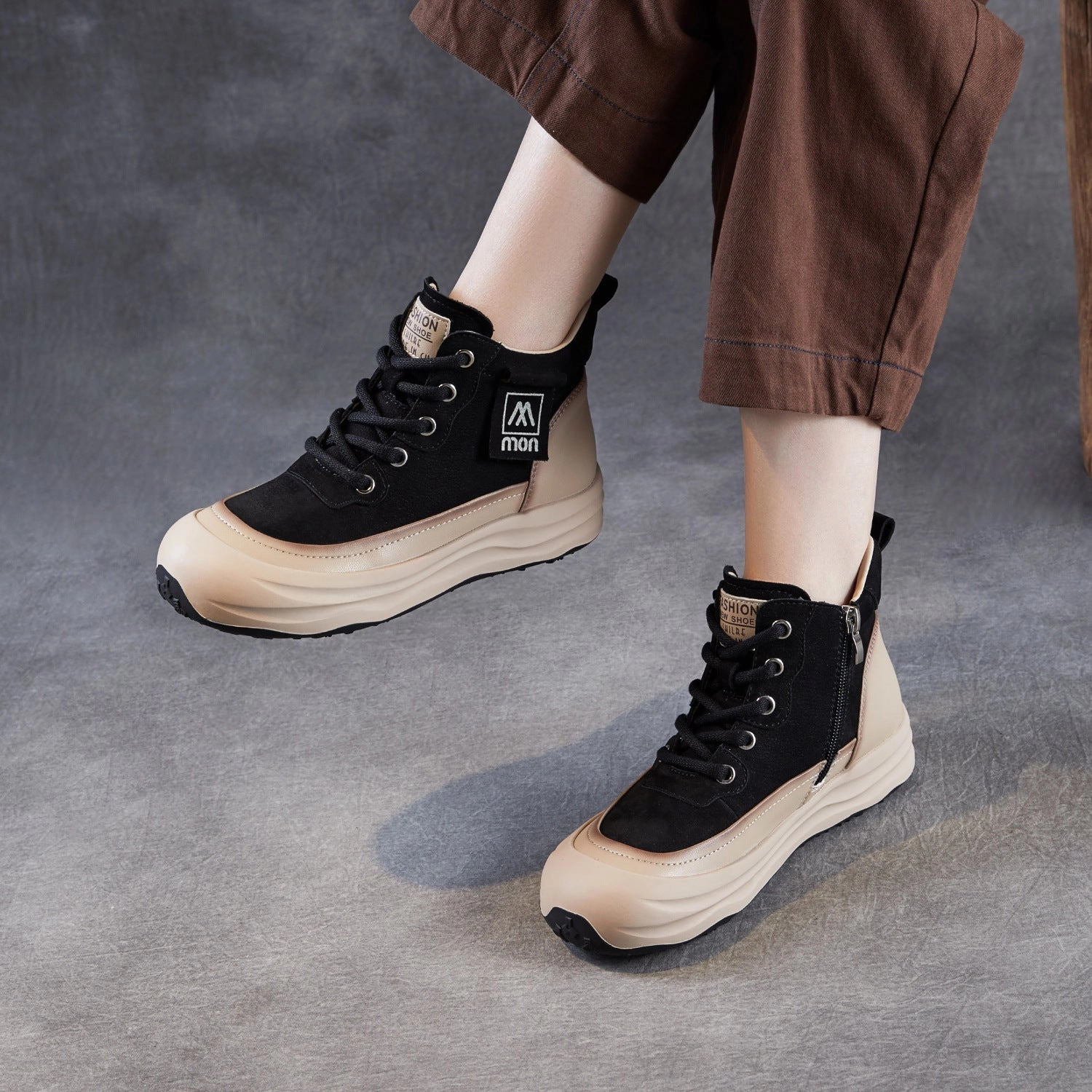 Silver Pointed Ankle Boots Women's Retro Leather Platform Martin Ankle Boots